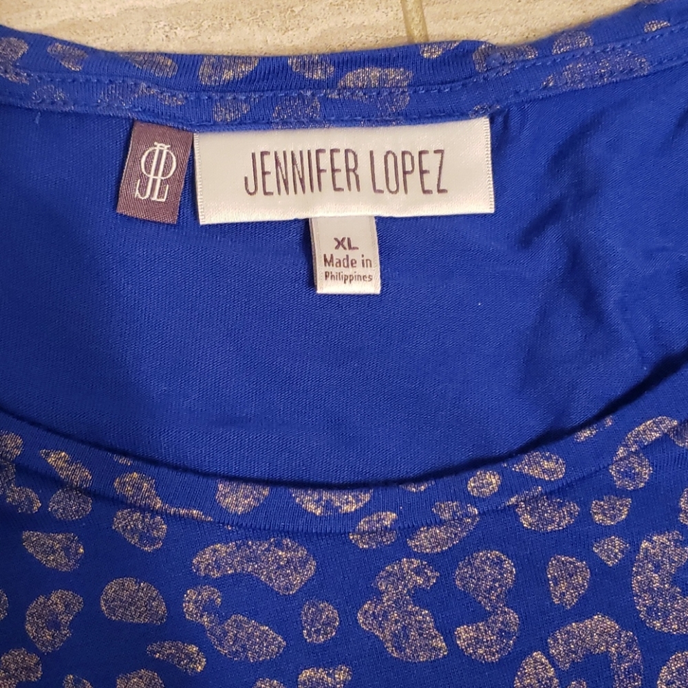 Blue leopard top - Picture 3 of 3